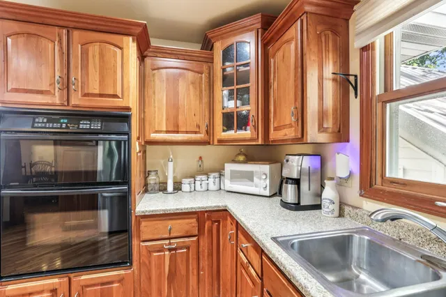 $274,000 | 325 Warren Avenue, Reedsburg, WI 53959