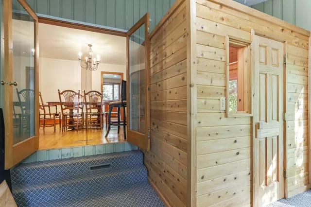 $274,000 | 325 Warren Avenue, Reedsburg, WI 53959