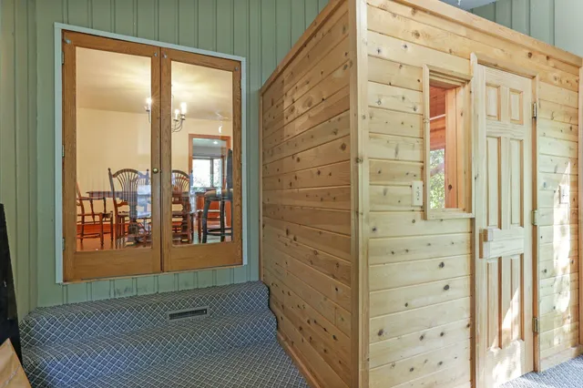 $274,000 | 325 Warren Avenue, Reedsburg, WI 53959