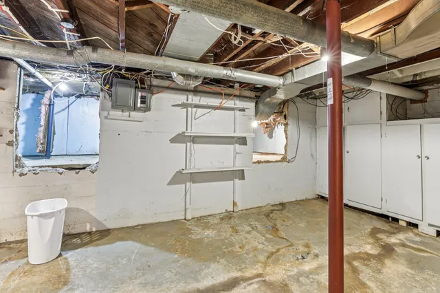 $274,000 | 325 Warren Avenue, Reedsburg, WI 53959