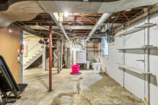 $274,000 | 325 Warren Avenue, Reedsburg, WI 53959