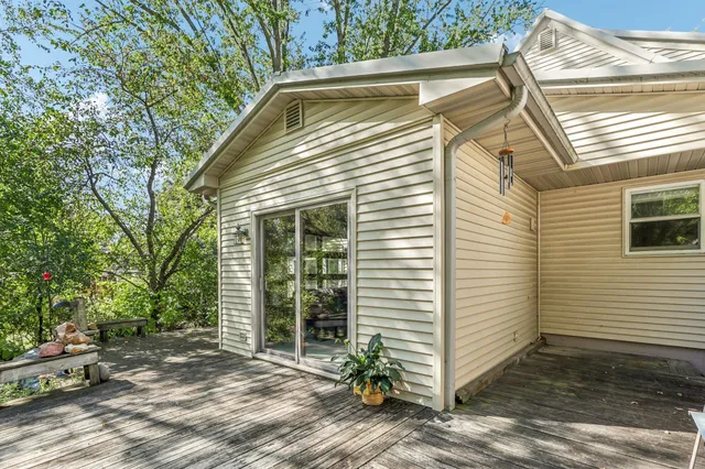 $274,000 | 325 Warren Avenue, Reedsburg, WI 53959