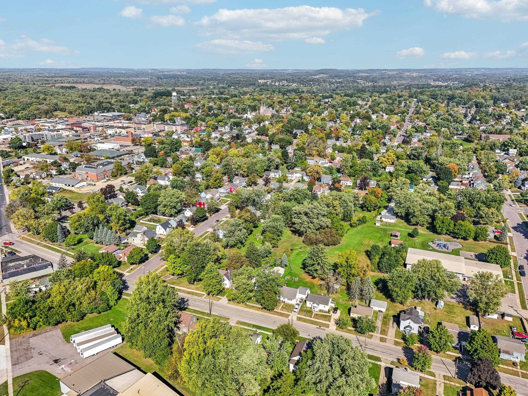 325 Warren Avenue Reedsburg, WI 53959 - Photo 69 of 74