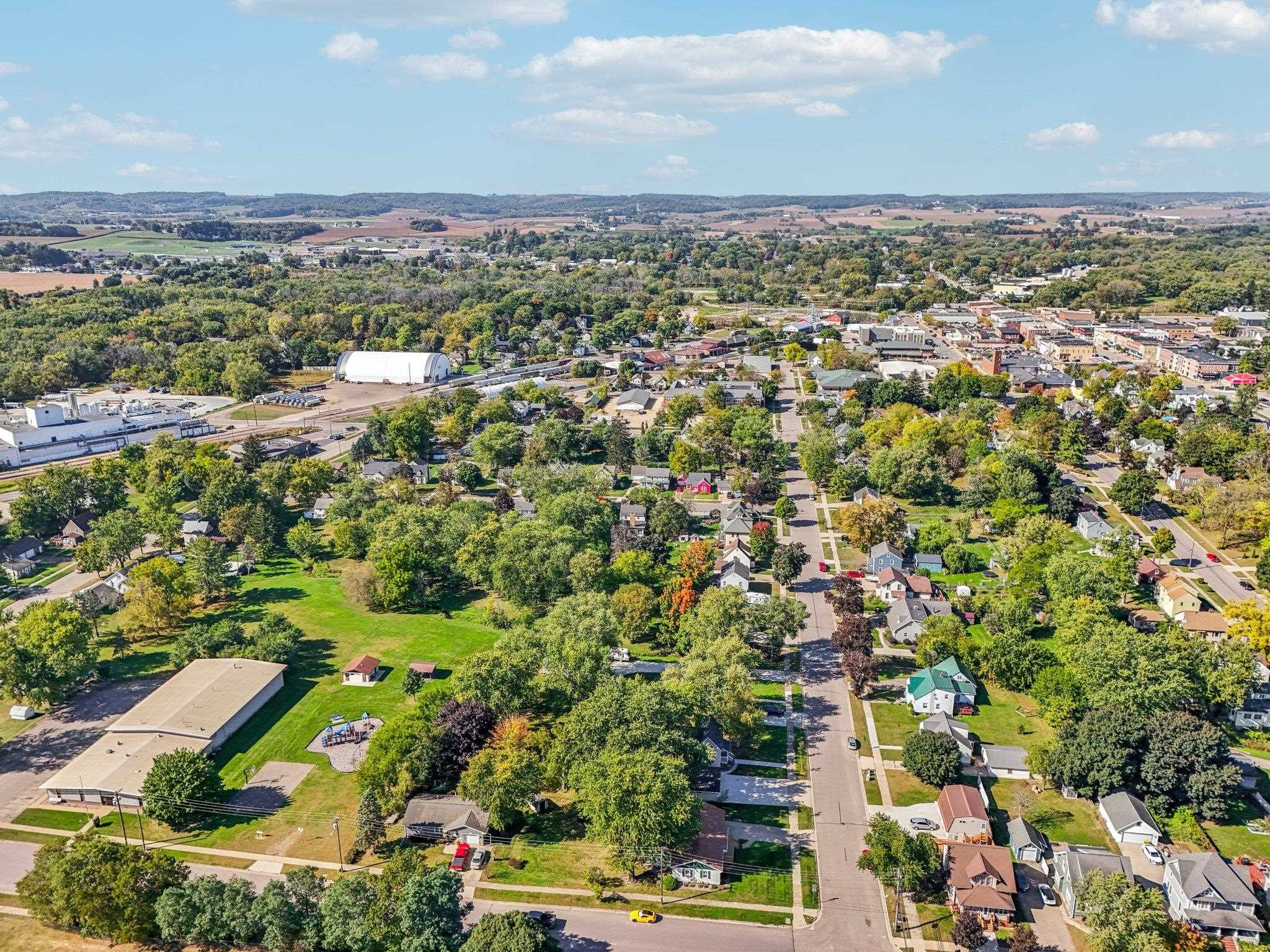 325 Warren Avenue Reedsburg, WI 53959 - Photo 71 of 74