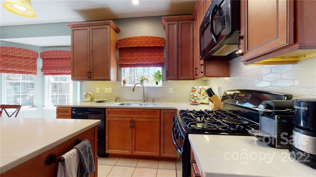 7407 Reedy Creek Road Charlotte, NC 28215 - Photo 10 of 46