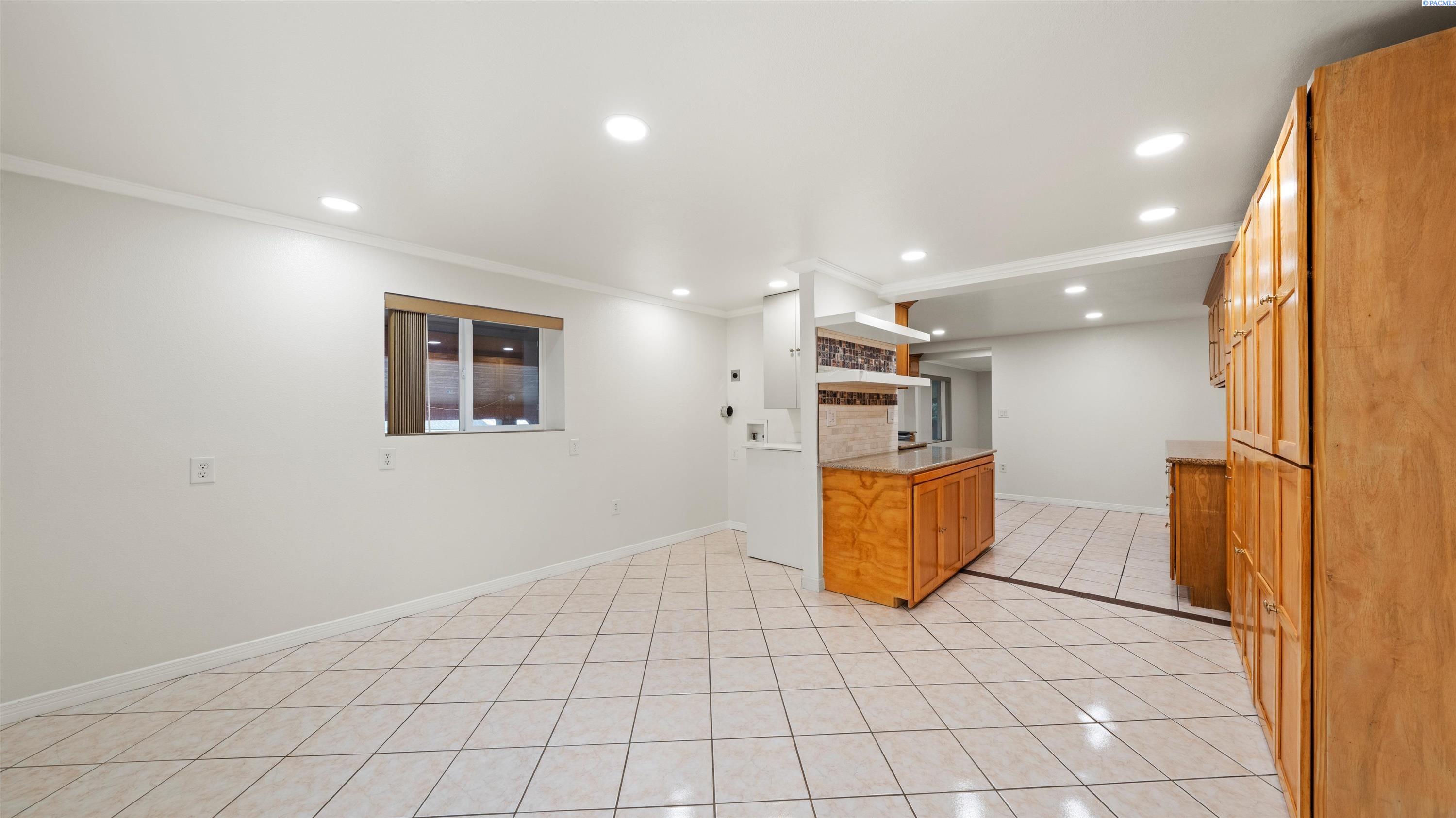 9121 Taylor Flats Road Pasco, WA 99301 - Photo 3 of 49 Gallery Image 3