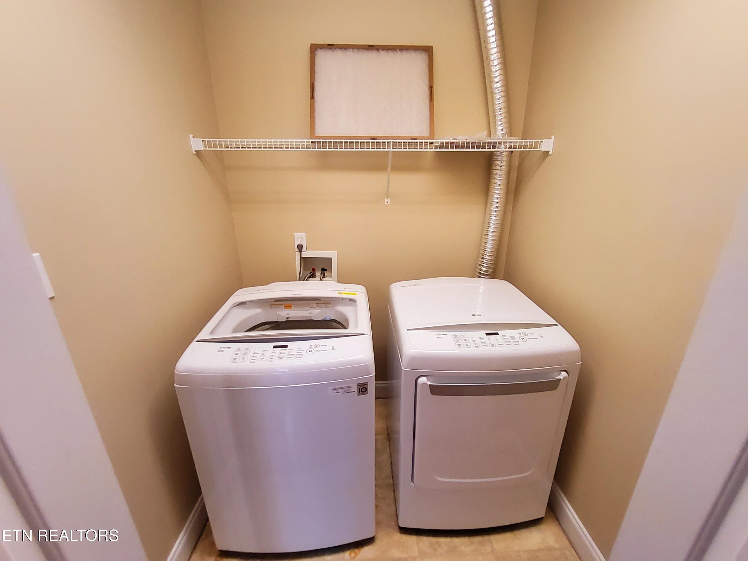 925 Elsborn Ridge Road Maryville, TN 37801 - Photo 12 of 24 Laundry Room