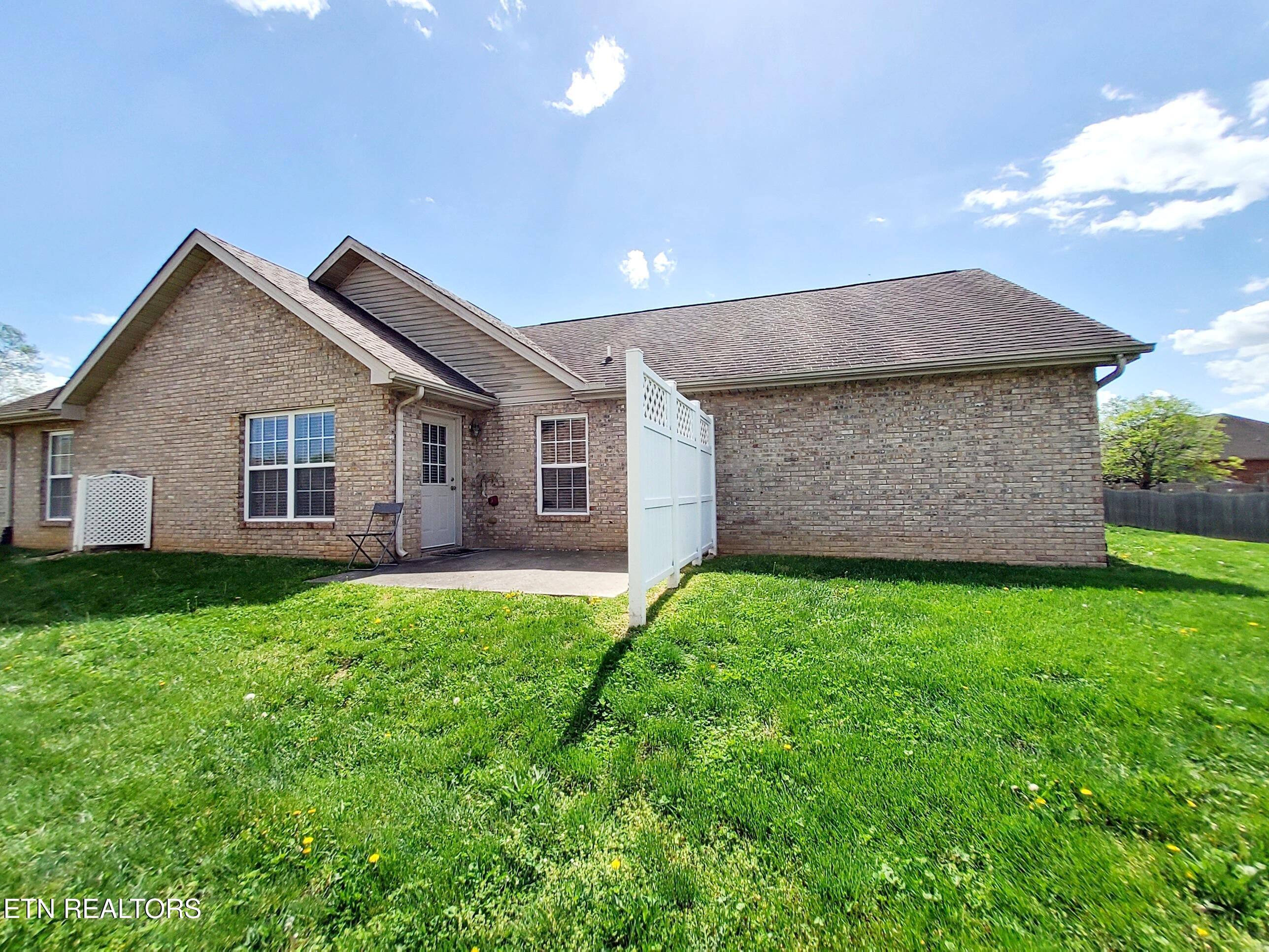 925 Elsborn Ridge Road Maryville, TN 37801 - Photo 5 of 24 Porch