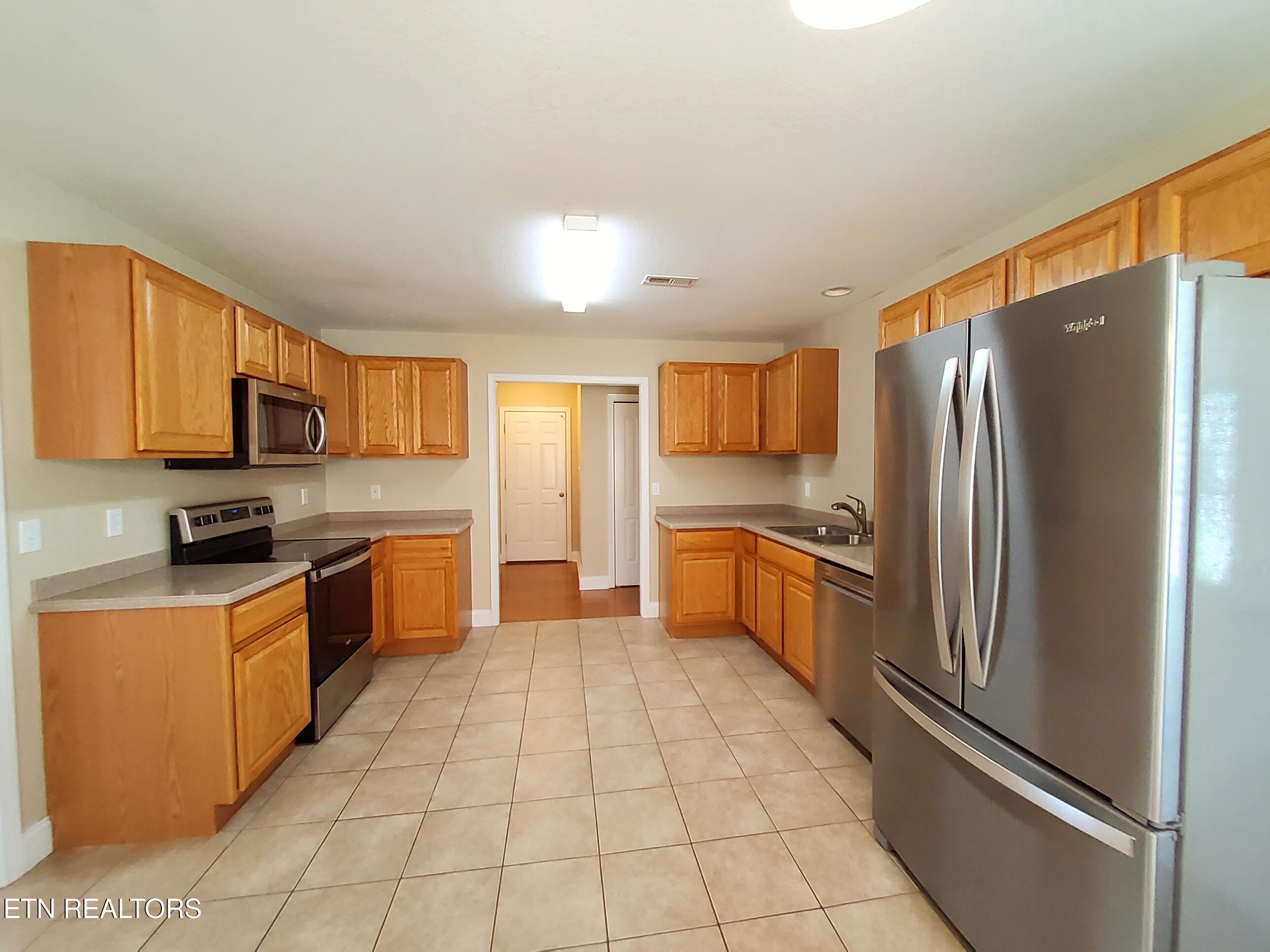 925 Elsborn Ridge Road Maryville, TN 37801 - Photo 10 of 24 Kitchen