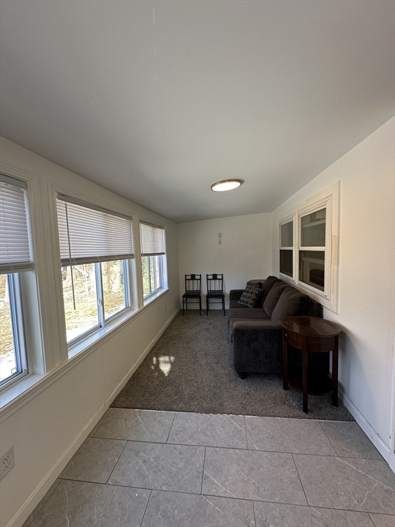 22 Chesapeake Road Holbrook, MA 02343 - Photo 4 of 23