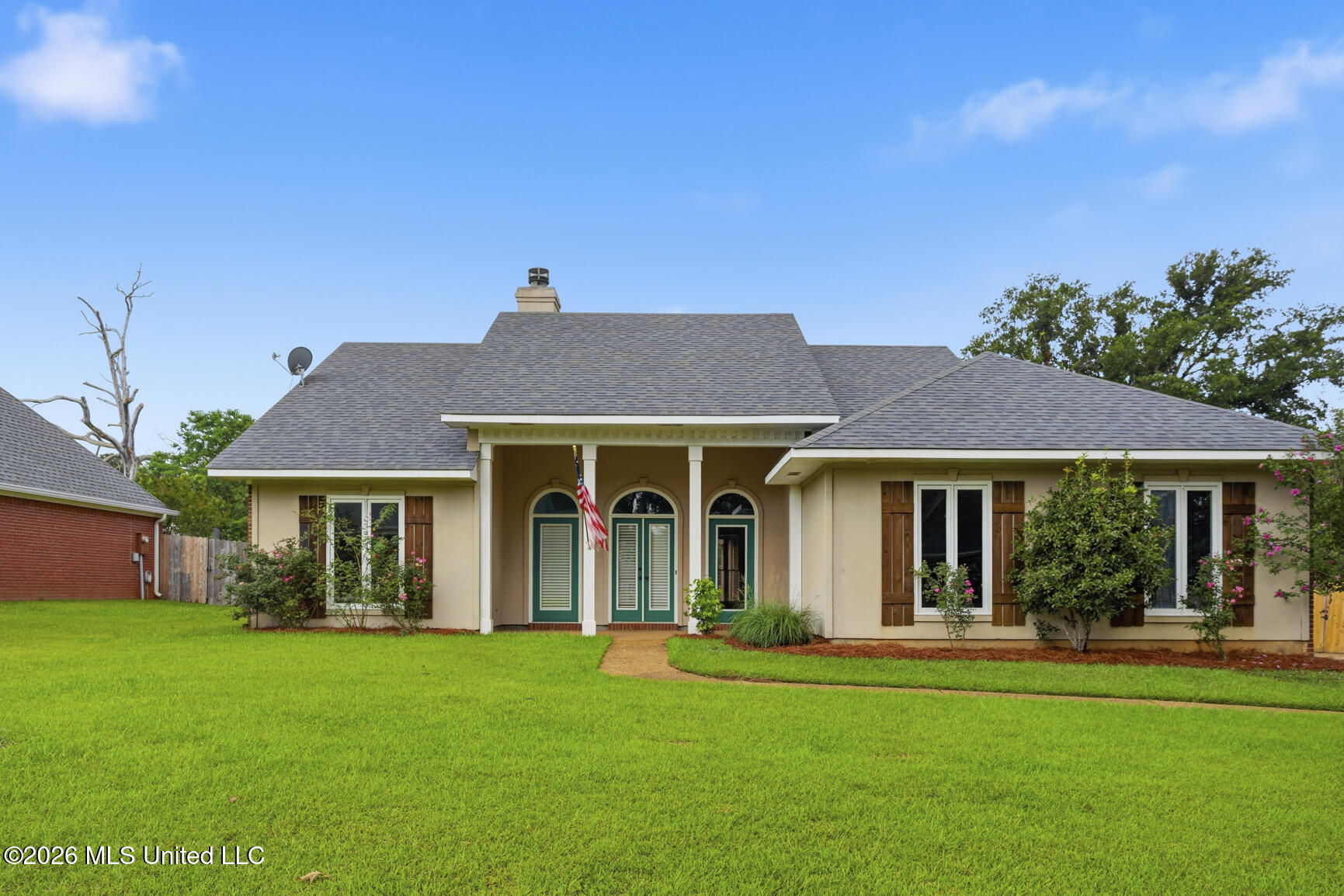 205 Cherry Drive Brandon, MS 39042 - Photo 2 of 36 205 Cherry Dr-2