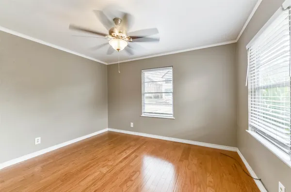 $2,450 | 4615 Braeburn Drive, Bellaire, TX 77401