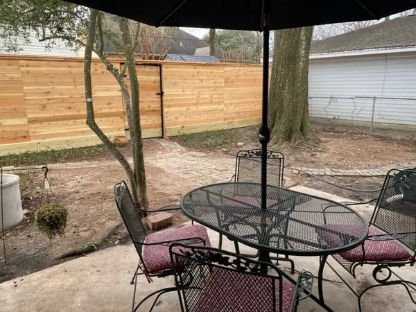 $2,450 | 4615 Braeburn Drive, Bellaire, TX 77401