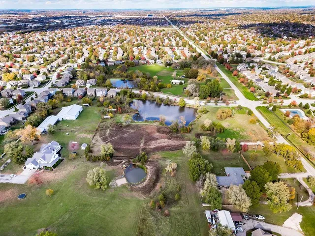 $550,000 | 16572 South Ridgeview Road, Olathe, KS 66062