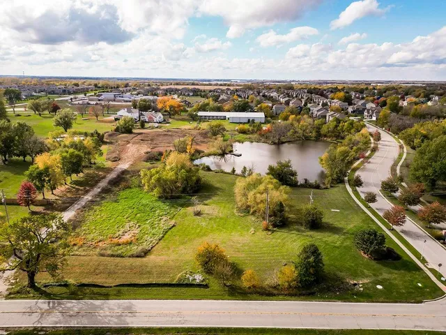 $550,000 | 16572 South Ridgeview Road, Olathe, KS 66062