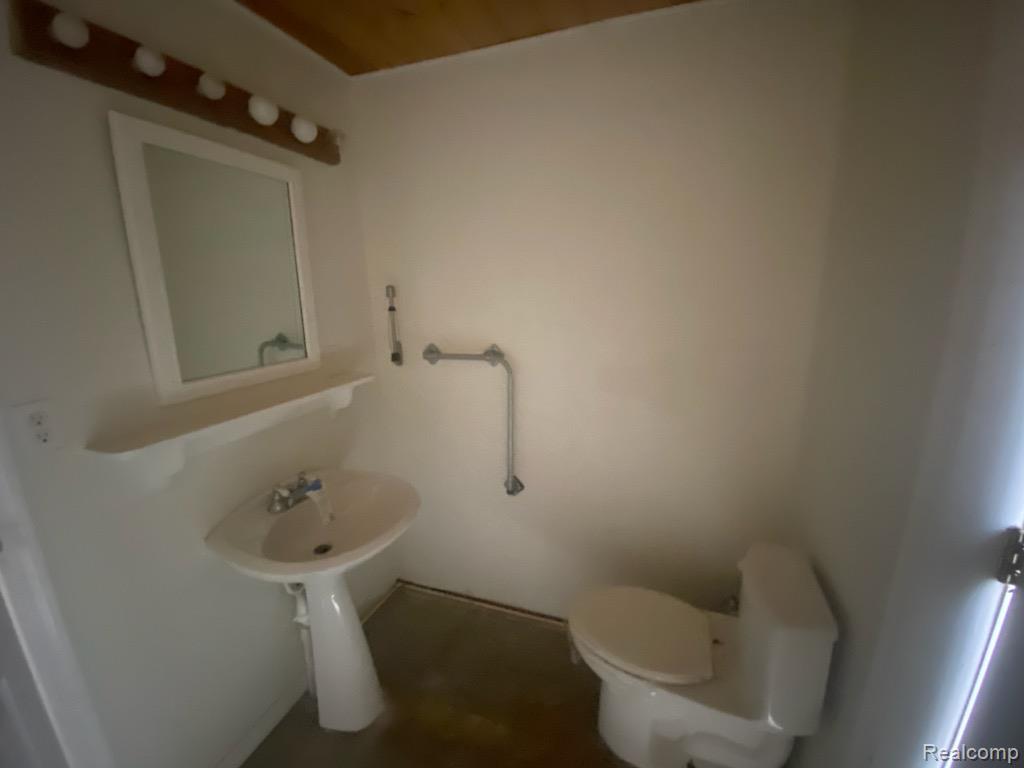 5271 Isles Road Brown City, MI 48416 - Photo 25 of 32