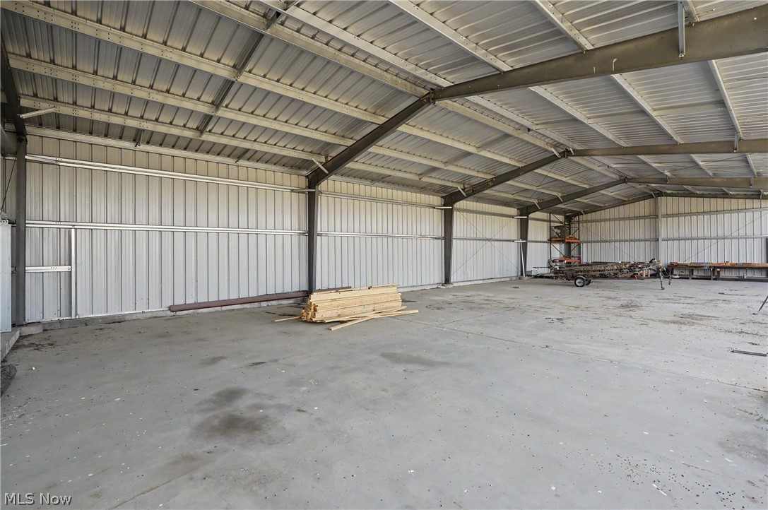 46766 Clarkson Road Rogers, OH 44455 - Photo 30 of 41