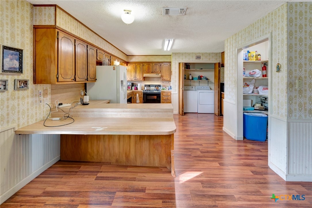 175 Albrecht Road Victoria, TX 77905 - Photo 11 of 47