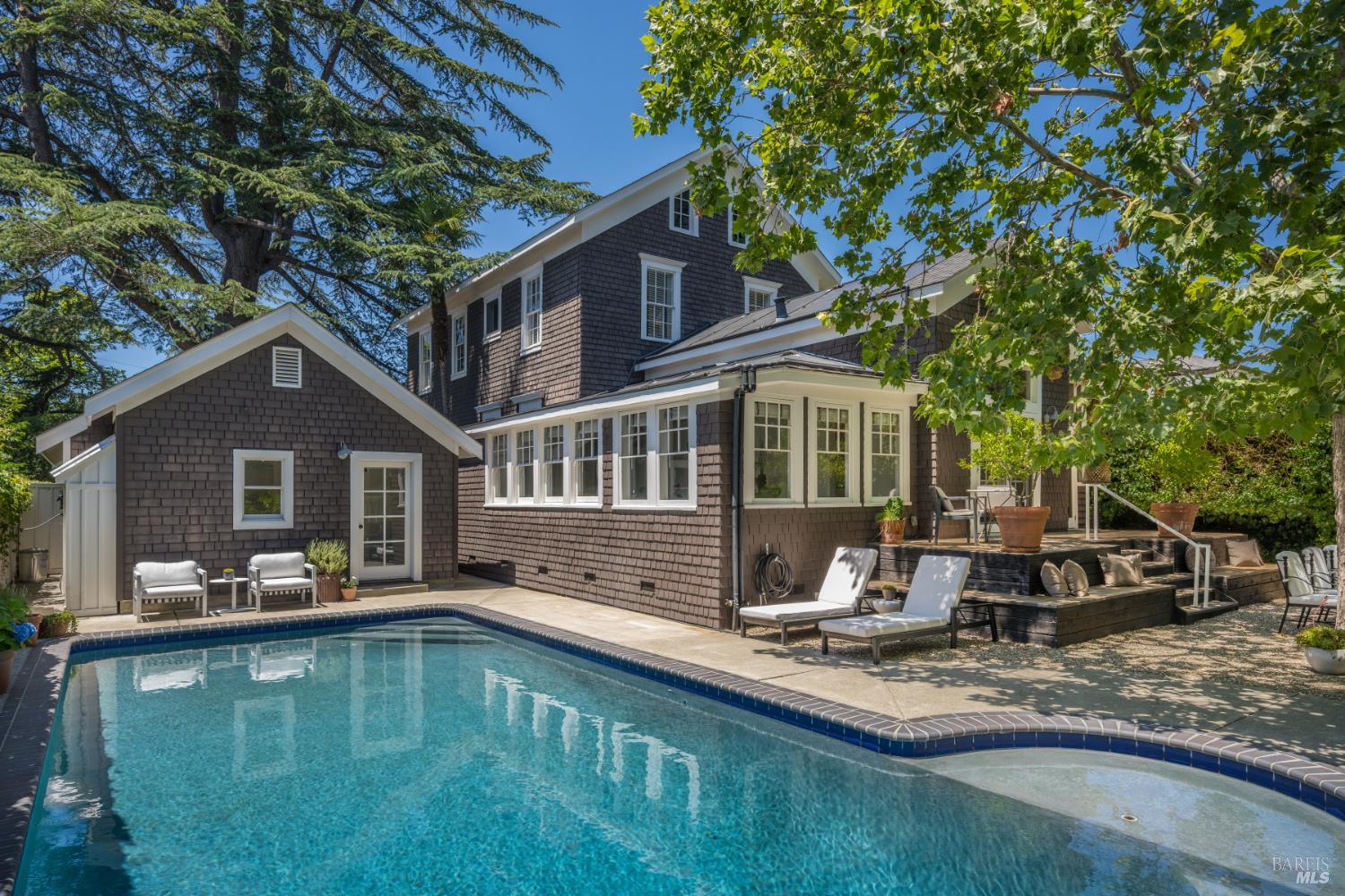 720 Seminary Street Napa, CA 94559 - Photo 2 of 37