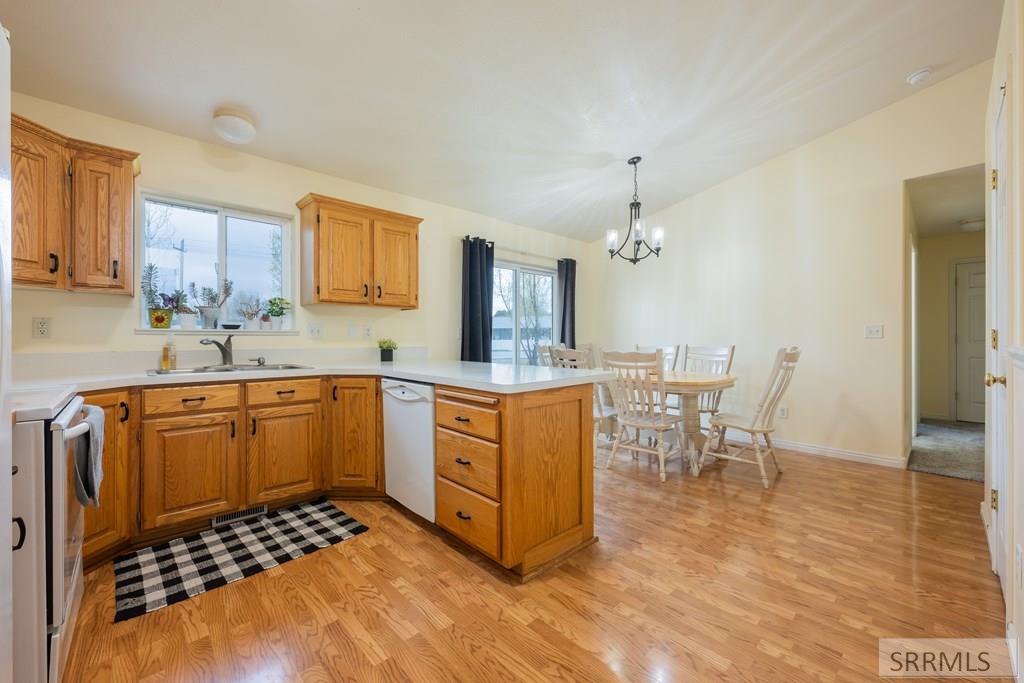 4020 Gateway Circle Ammon, ID 83406 - Photo 15 of 43