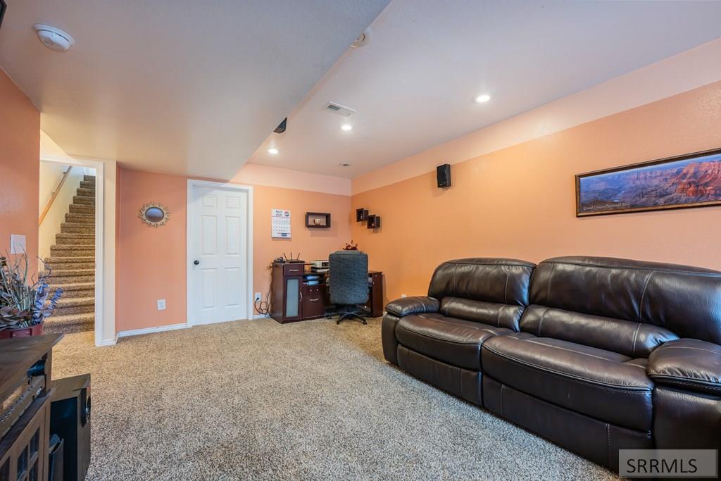 4020 Gateway Circle Ammon, ID 83406 - Photo 26 of 43