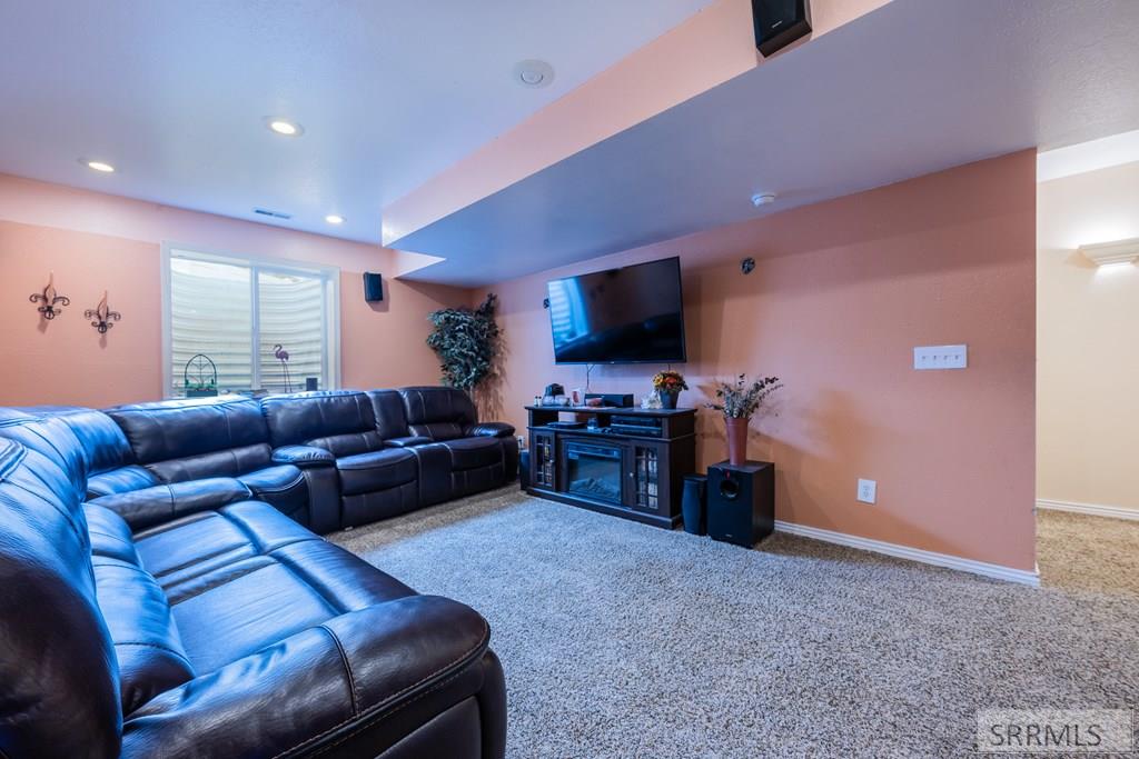 4020 Gateway Circle Ammon, ID 83406 - Photo 27 of 43