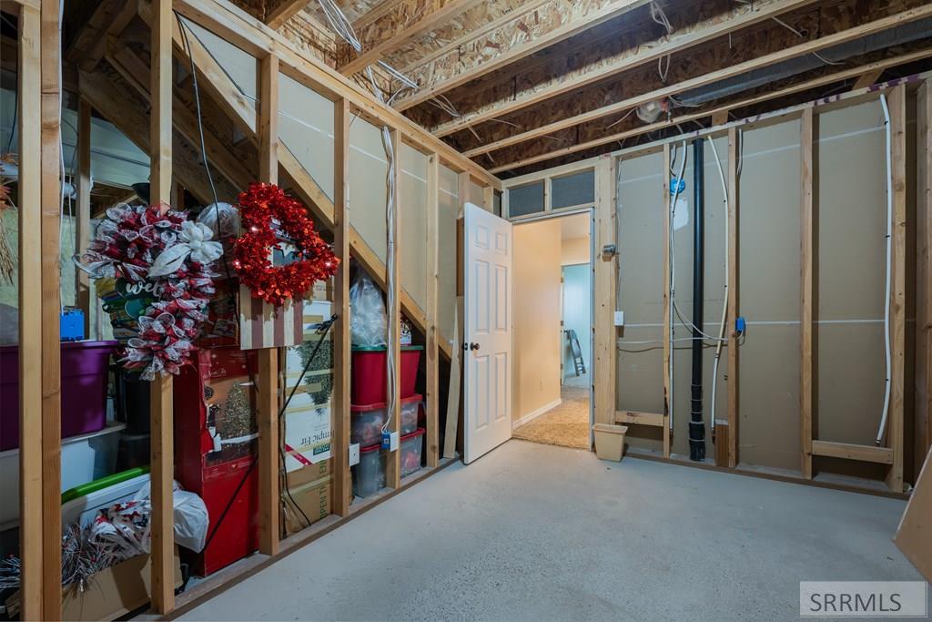 4020 Gateway Circle Ammon, ID 83406 - Photo 33 of 43