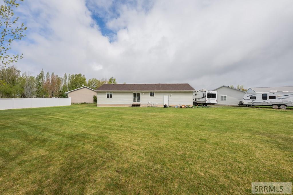 4020 Gateway Circle Ammon, ID 83406 - Photo 36 of 43