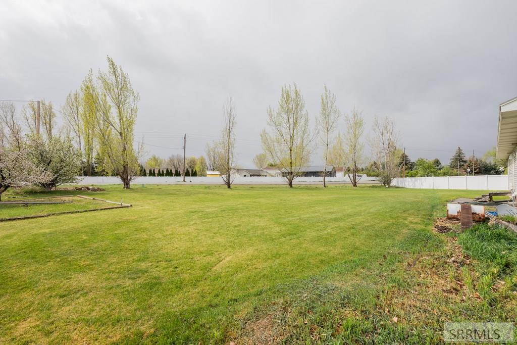 4020 Gateway Circle Ammon, ID 83406 - Photo 39 of 43