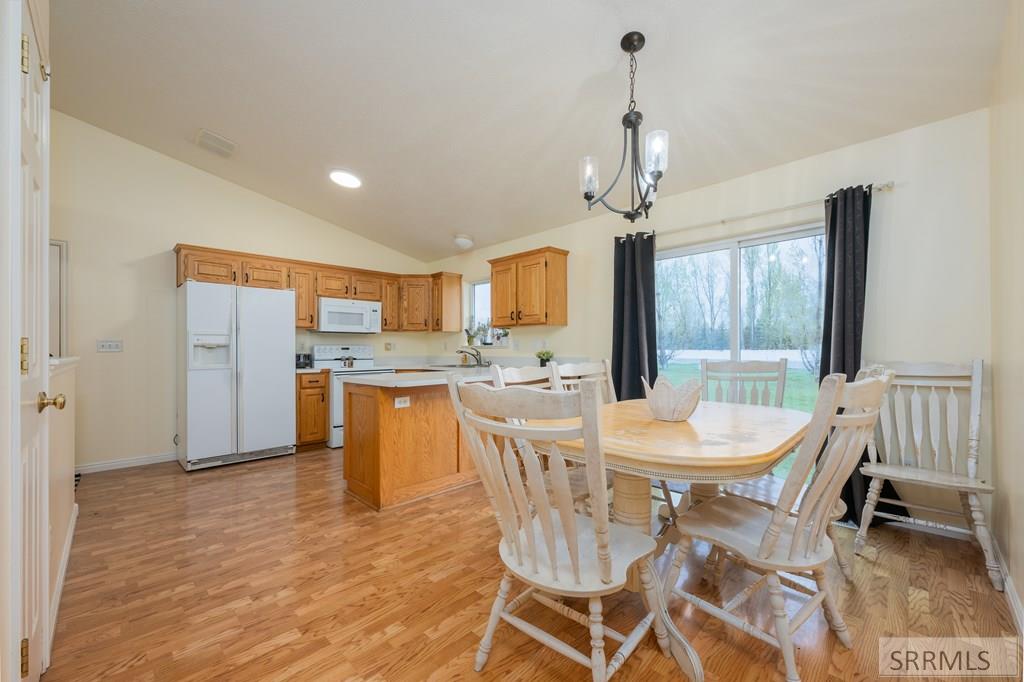 4020 Gateway Circle Ammon, ID 83406 - Photo 4 of 43