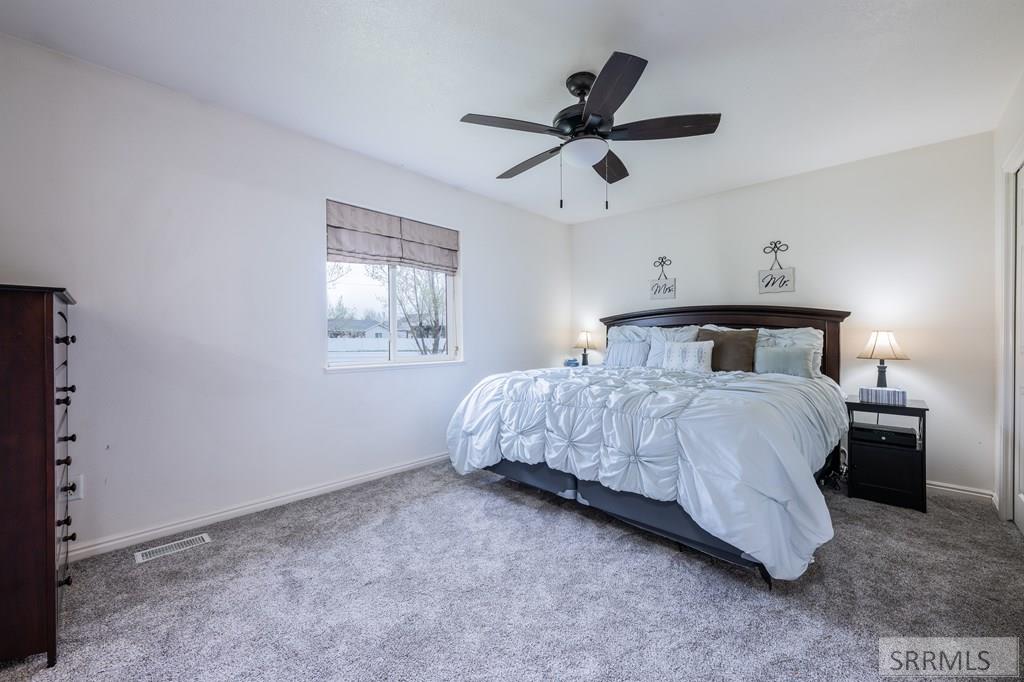 4020 Gateway Circle Ammon, ID 83406 - Photo 5 of 43