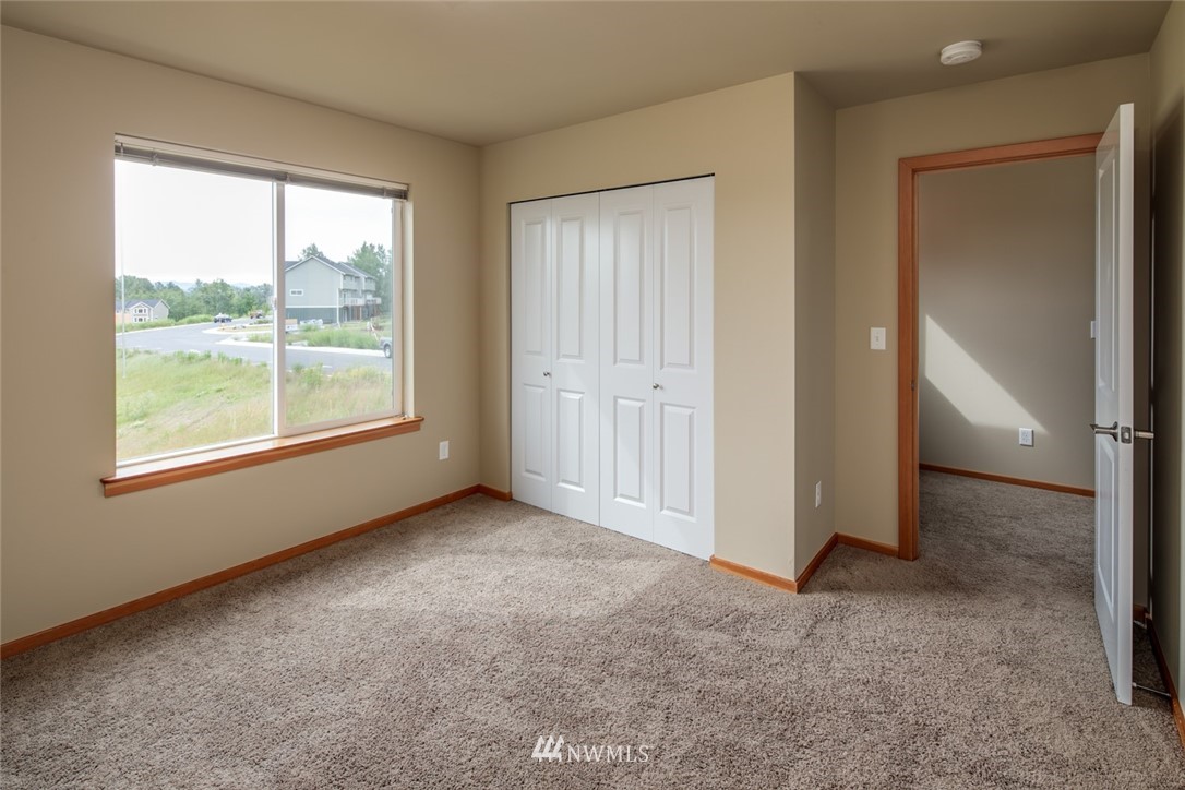 2085 Roxy Loop Ferndale, WA 98248 - Photo 14 of 25 Gallery Image 14