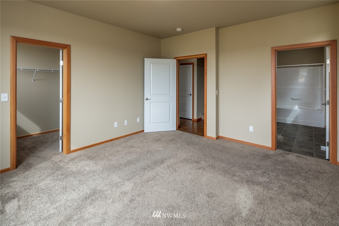 2085 Roxy Loop Ferndale, WA 98248 - Photo 8 of 25 Gallery Image 8