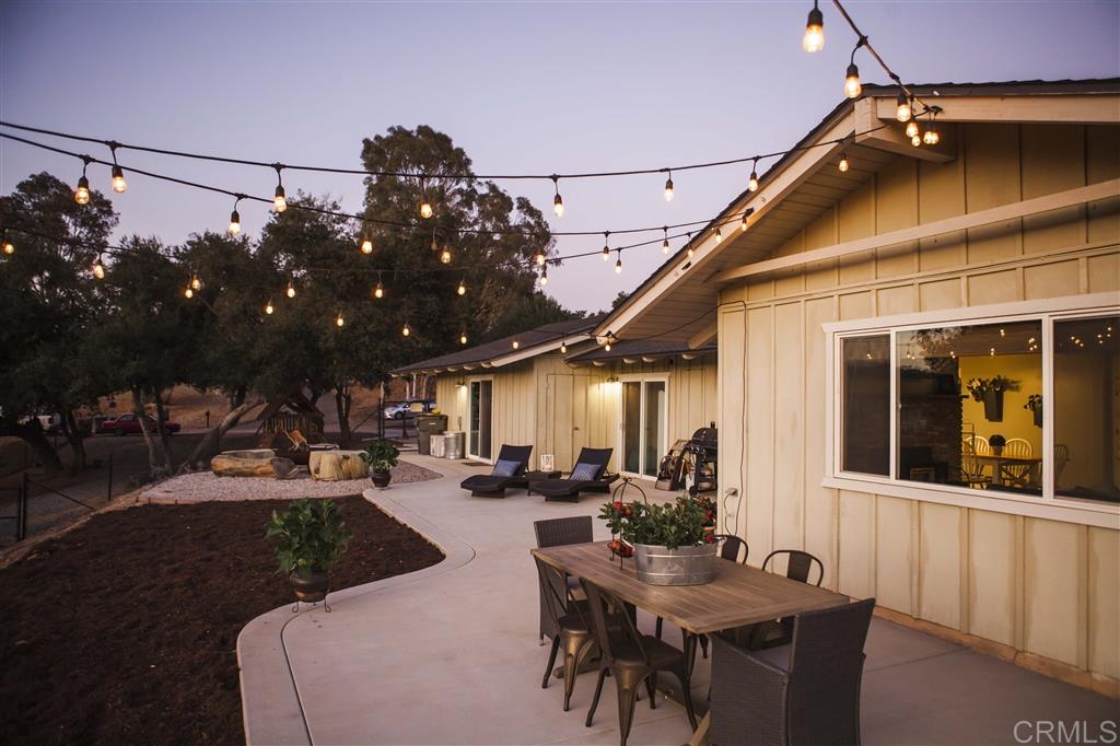 949 Quail Knoll Road Fallbrook, CA 92028 - Photo 1 of 19 Gallery Image 1