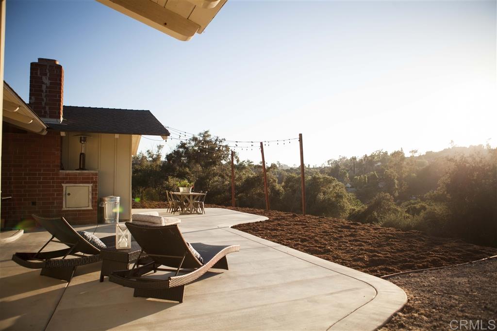 949 Quail Knoll Road Fallbrook, CA 92028 - Photo 3 of 19 Gallery Image 3