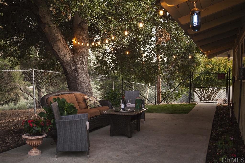 949 Quail Knoll Road Fallbrook, CA 92028 - Photo 4 of 19 Gallery Image 4