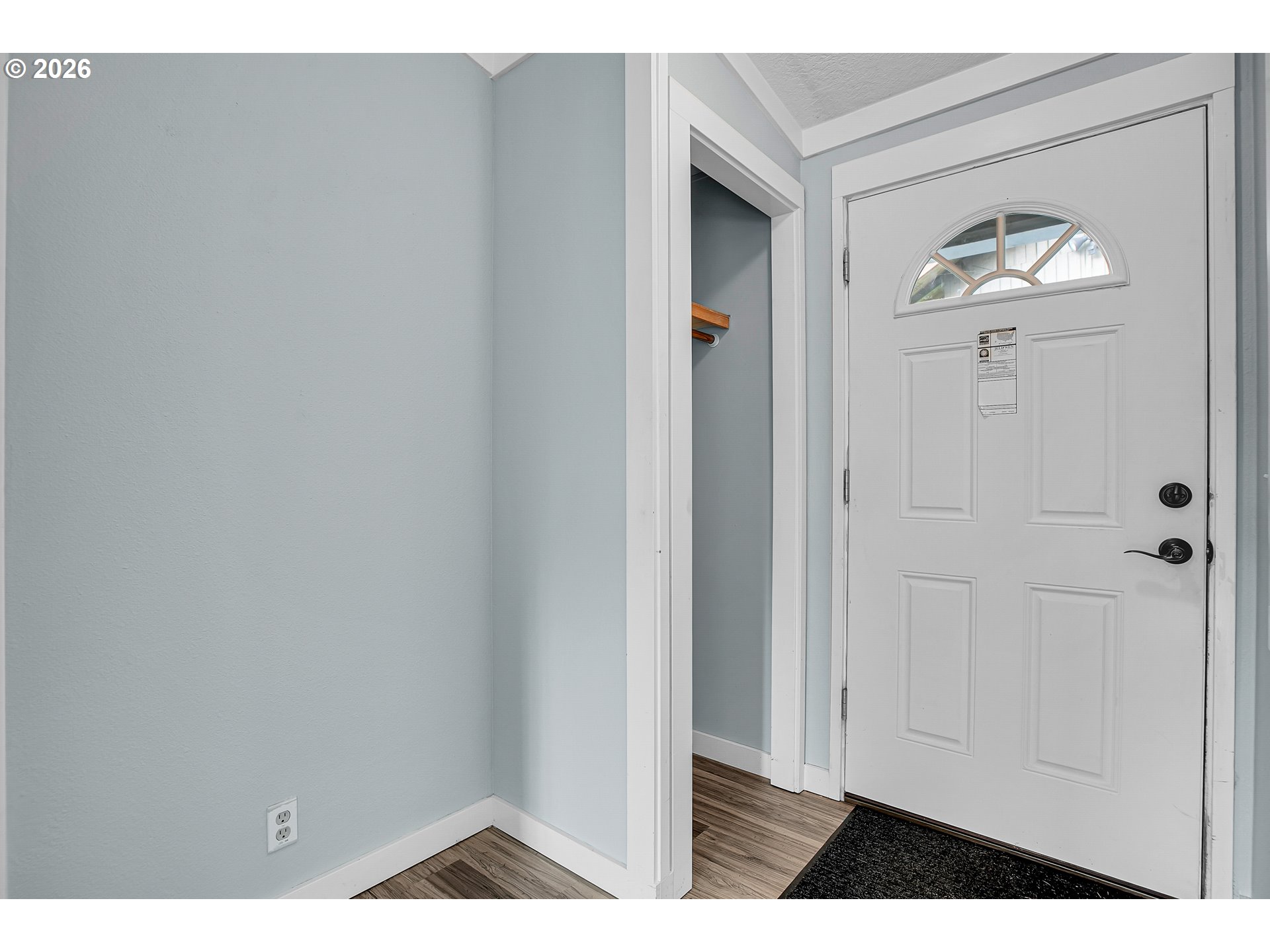 32400 Stone Road Warren, OR 97053 - Photo 7 of 46 Entrance/Foyer