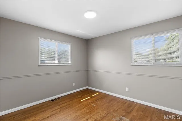 $194,000 | 425 Jana Drive, Florissant, MO 63031