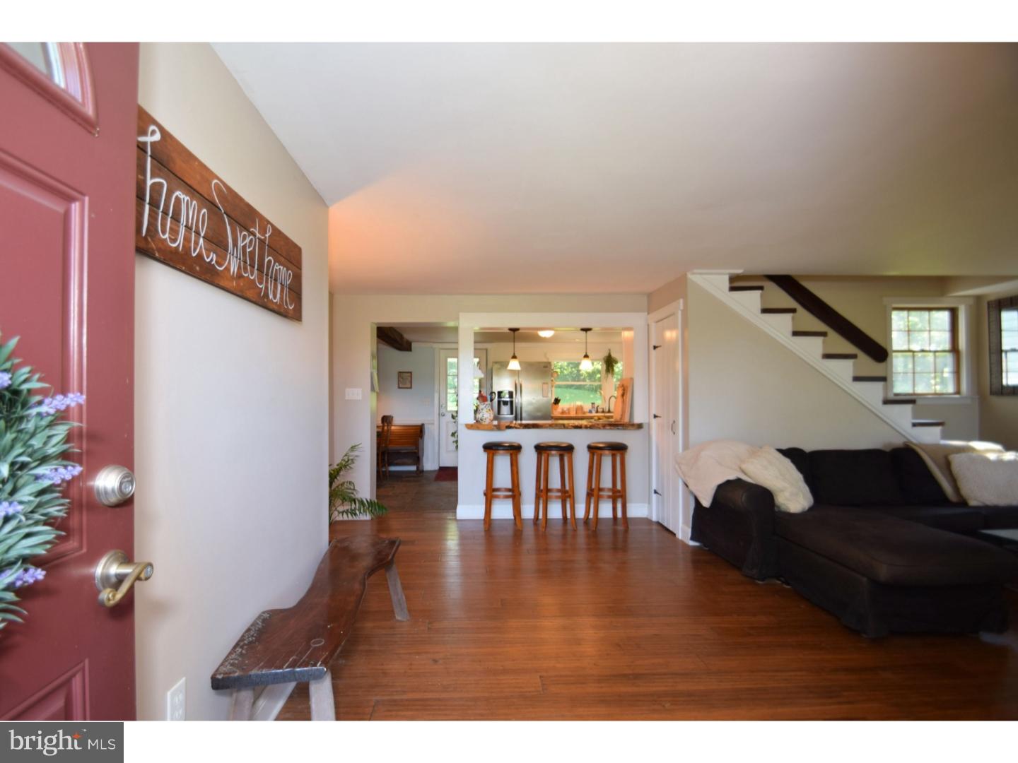 501 Middle Road Perkasie, PA 18944 - Photo 2 of 24 Living Room