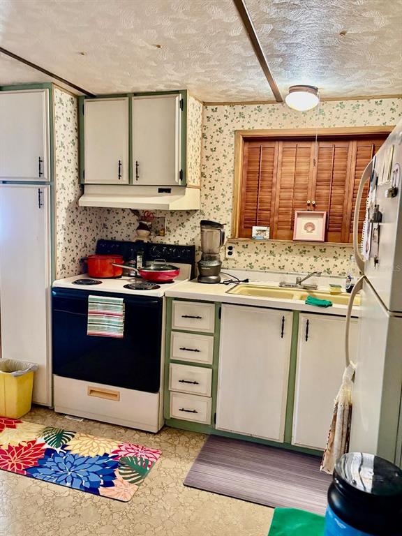 5713 Sunshine Park Drive New Port Richey, FL 34652 - Photo 2 of 4