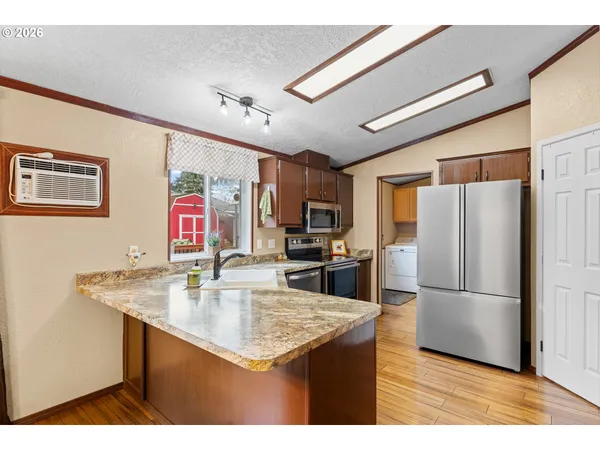 $459,500 | 31597 Northwest Pacific Street, North Plains, OR 97133