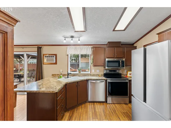 $459,500 | 31597 Northwest Pacific Street, North Plains, OR 97133