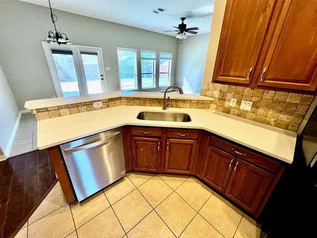 $2,400 | 1804 Lake Texoma Circle, Allen, TX 75002