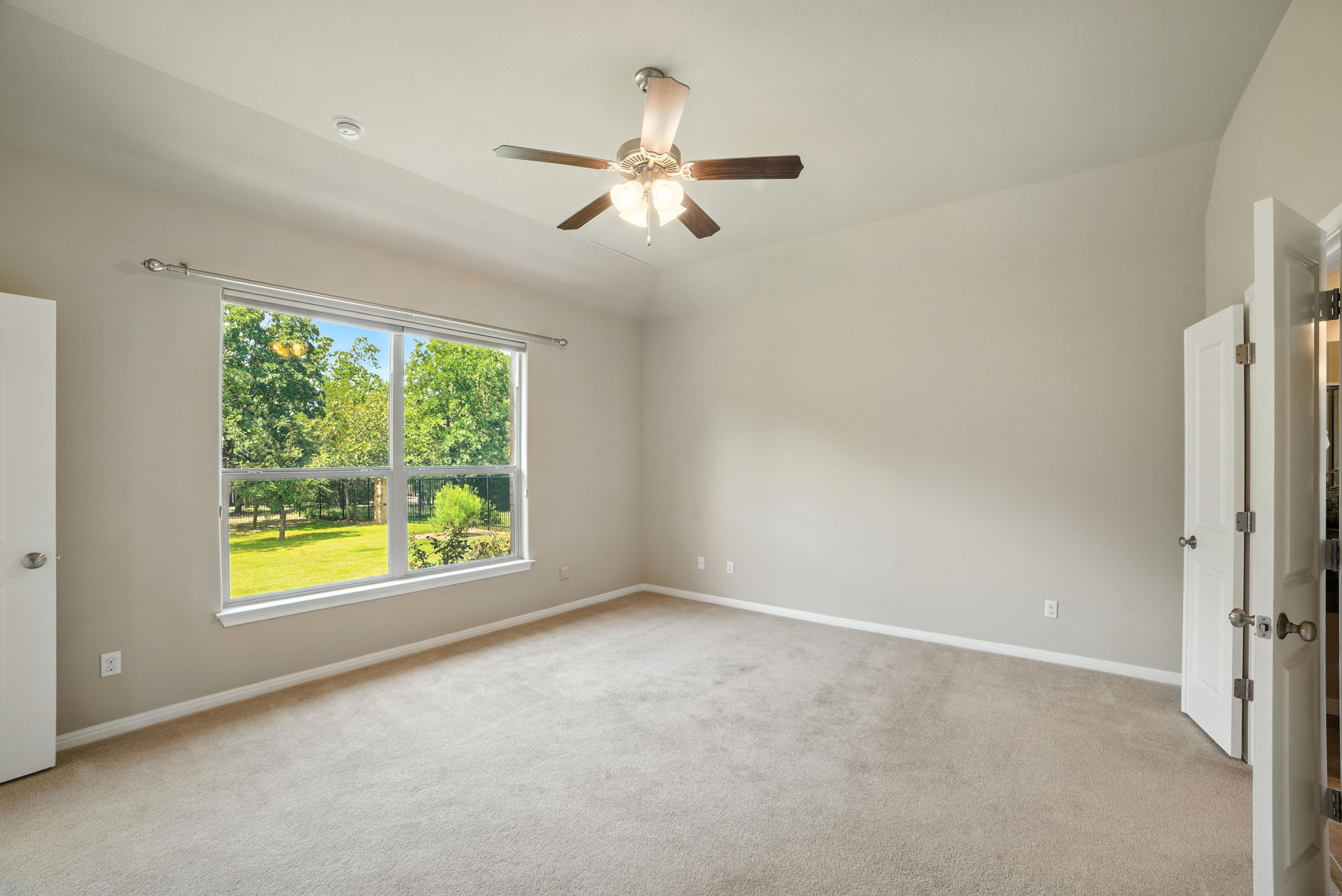 107 Tylee Circle Bastrop, TX 78602 - Photo 28 of 40 a view of an empty room with a window