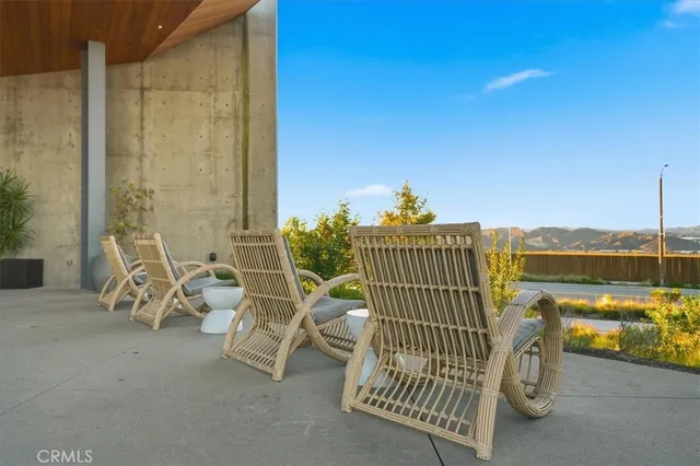 $702,762 | 27317 Bear Creek Lane, Valencia, CA 91381