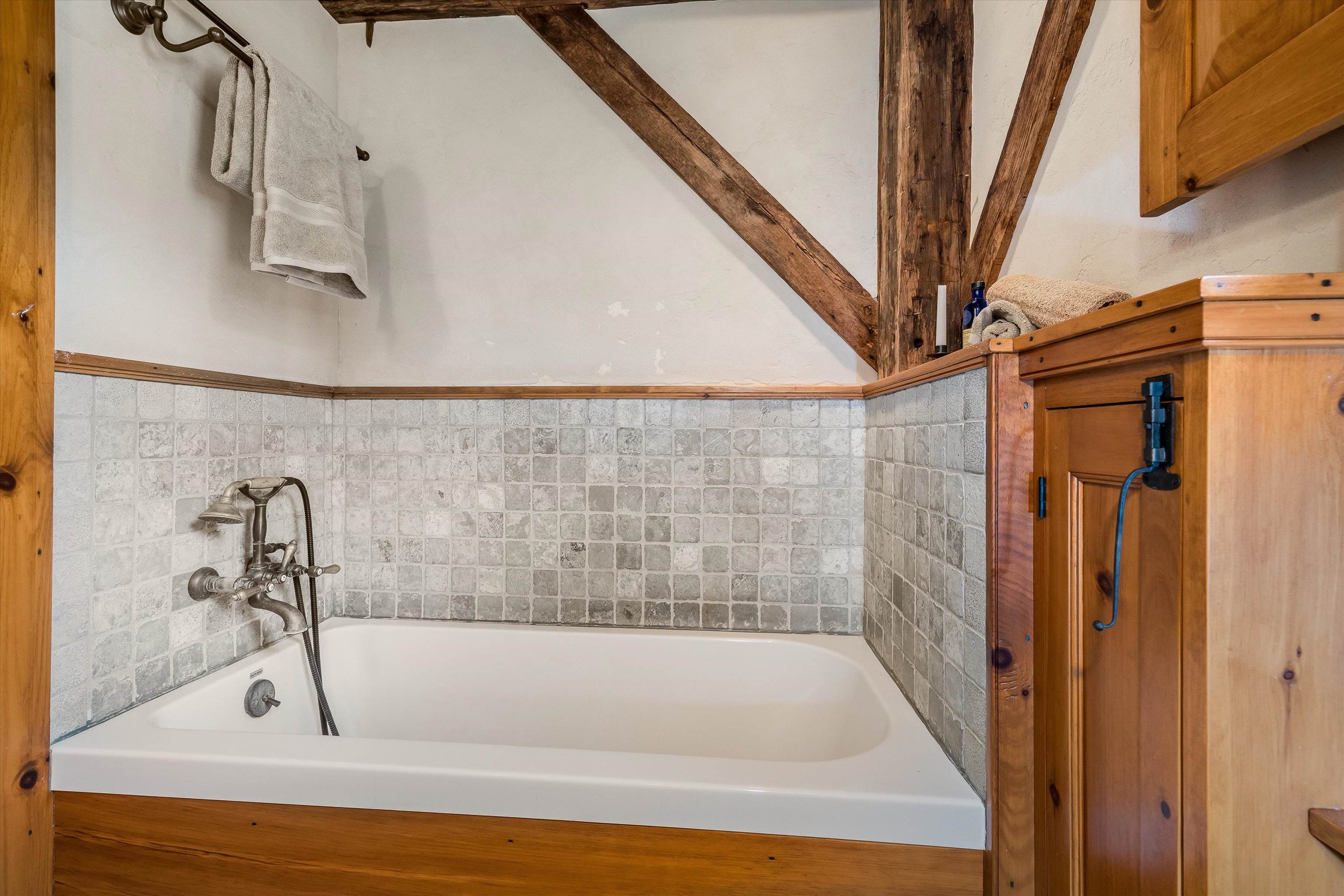 202 Pitman Road Barnstead, NH 03225 - Photo 7 of 40 Gallery Image 7