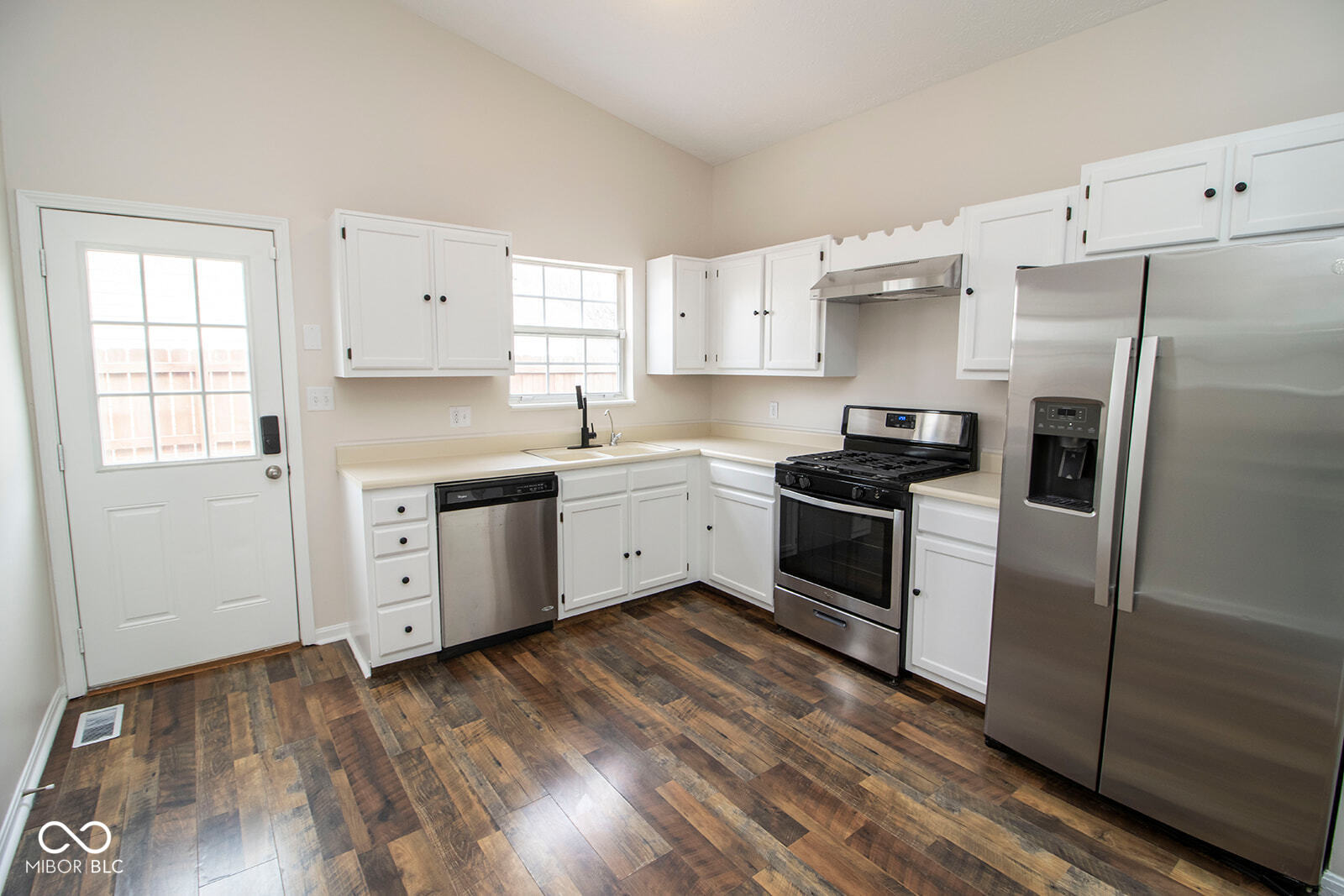 1311 Chesterfield Place Anderson, IN 46012 - Photo 17 of 47