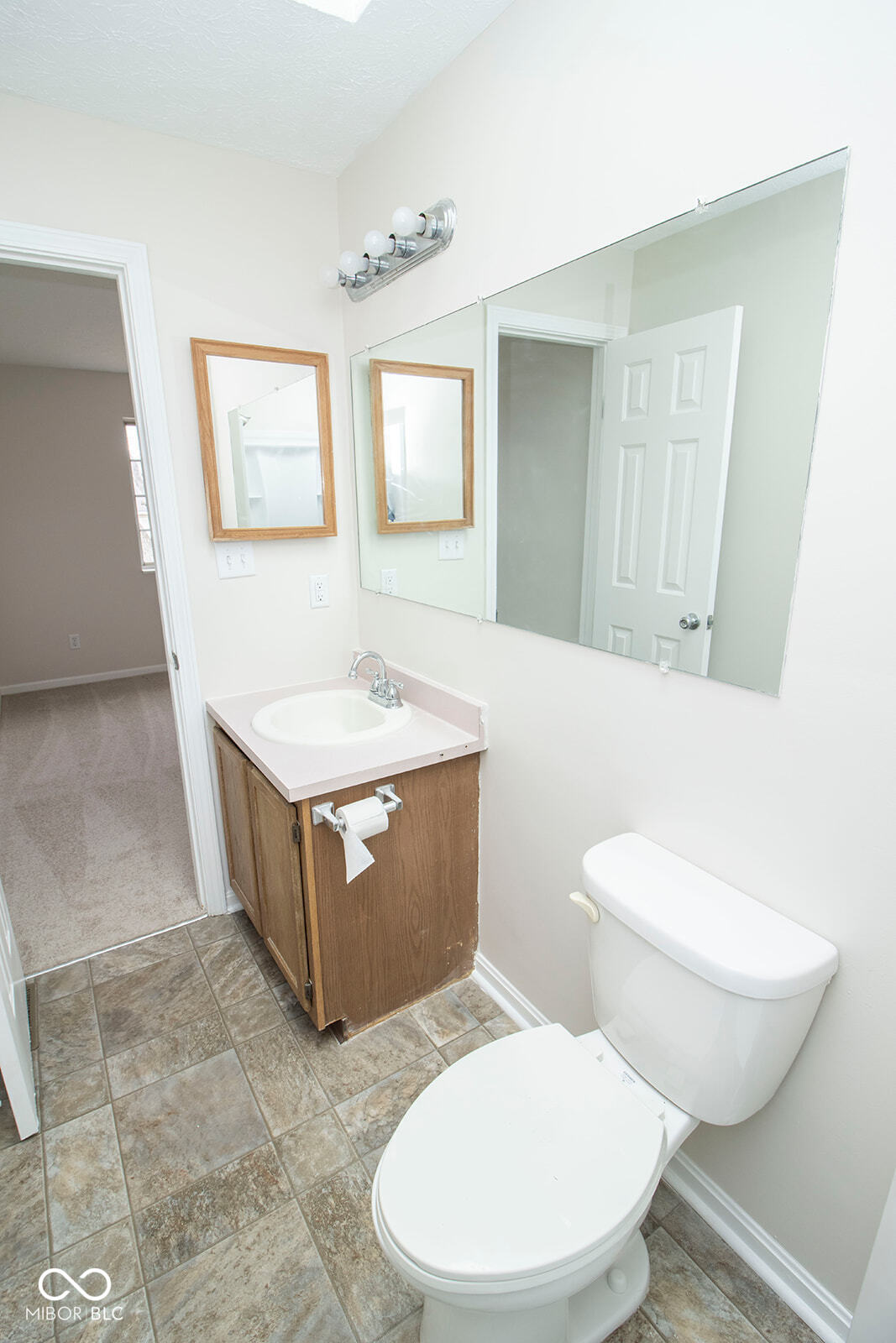 1311 Chesterfield Place Anderson, IN 46012 - Photo 26 of 47
