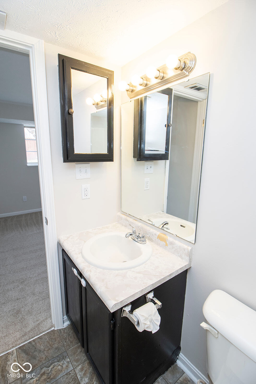 1311 Chesterfield Place Anderson, IN 46012 - Photo 35 of 47