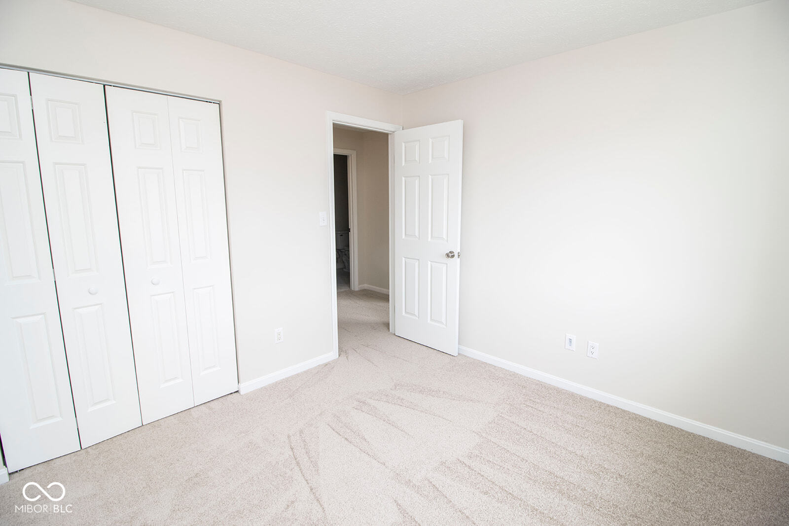 1311 Chesterfield Place Anderson, IN 46012 - Photo 43 of 47